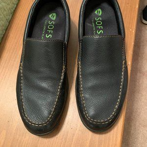 Born Sofsole loafers (size 12)
